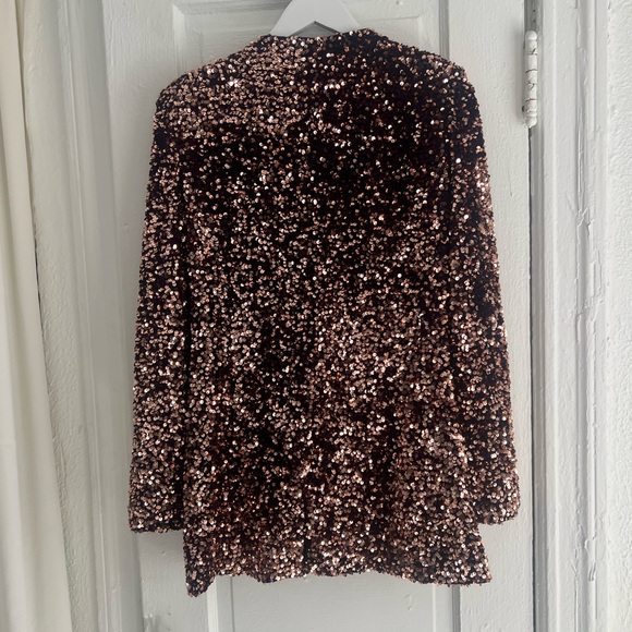 BADGLEY MISCHKA Sequin Blazer and Pant Set 8/10 - Picture 14 of 16